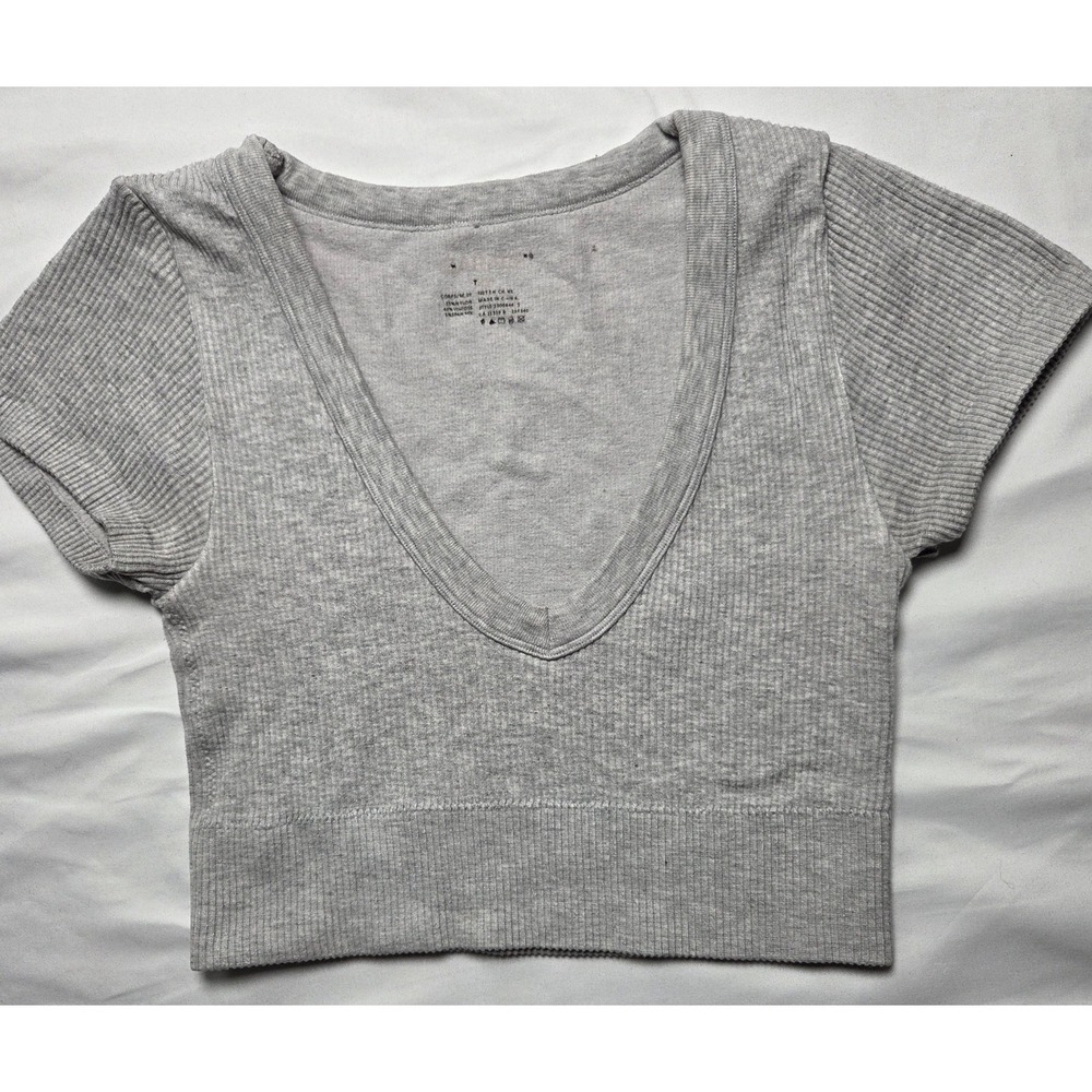 Garage Ribbed V-Neck Crop Top Heather Gray Short Sleeve Style XS